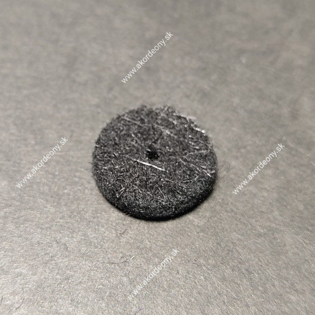 Filcové podložky pod gombíky s rozmerom 15 x 4 mm, farba čierna Filcové podložky pod gombíky s rozmerom 15 x 4 mm, farba čierna